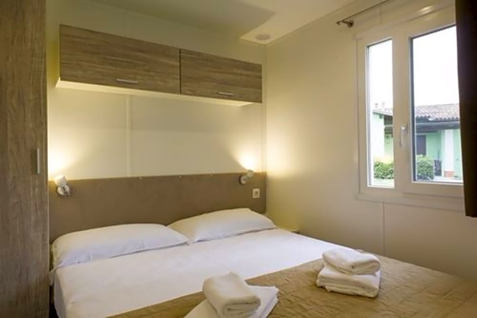 The Garda Village - Near Spiaggia Brema