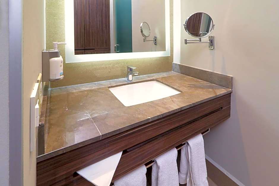 Holiday Inn Express & Suites Monterrey Valle By IHG