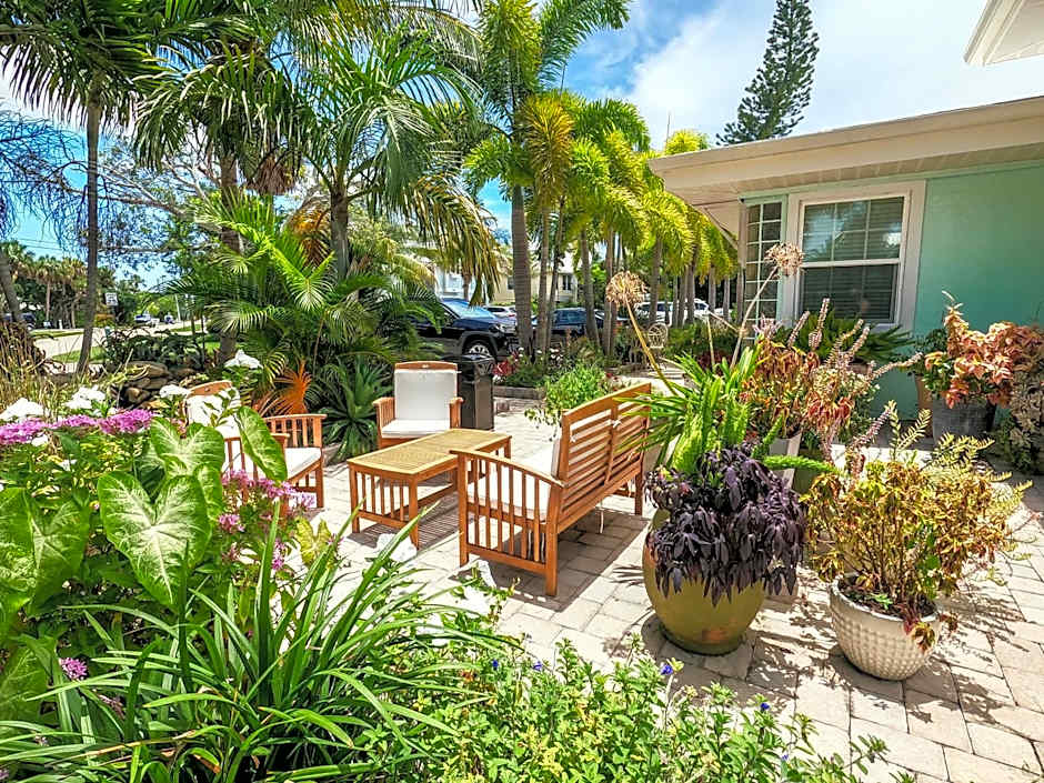 Haley's at Anna Maria Island Inn