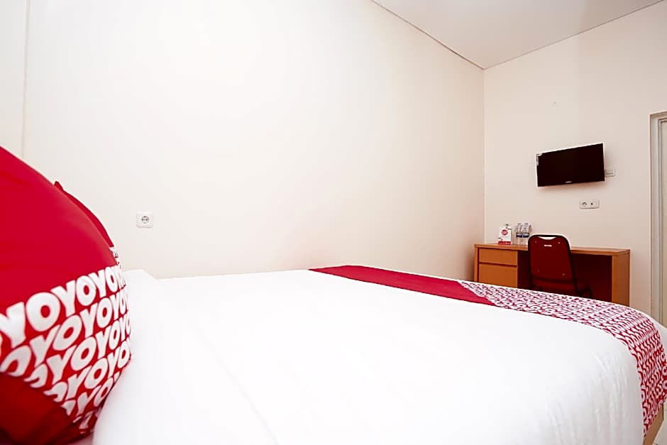 OYO 782 Menjangan Residence at Citraland 1