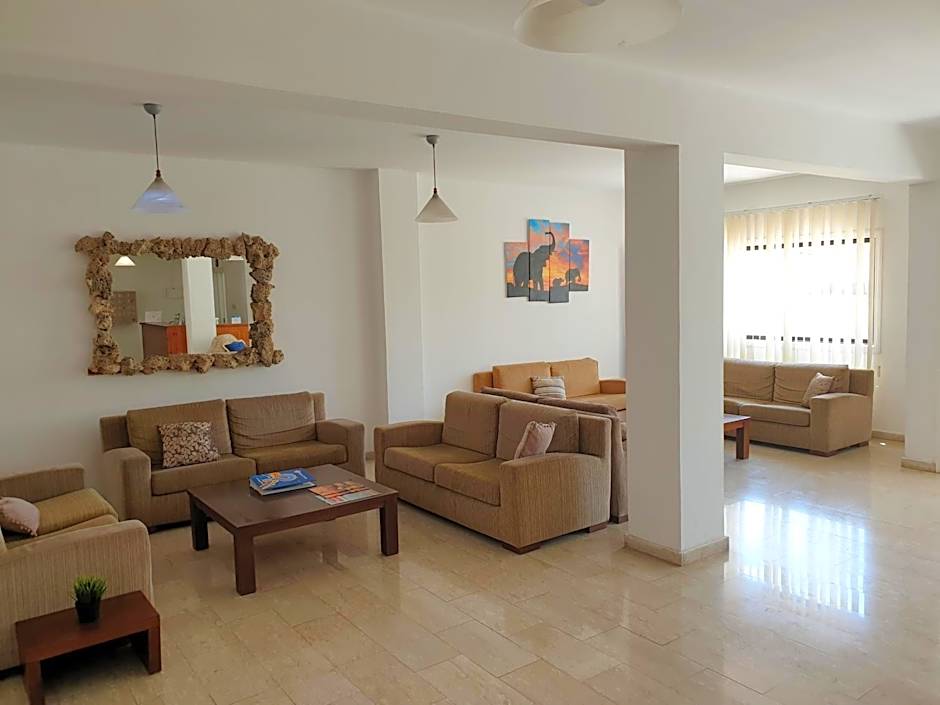 Florea Hotel Apartments