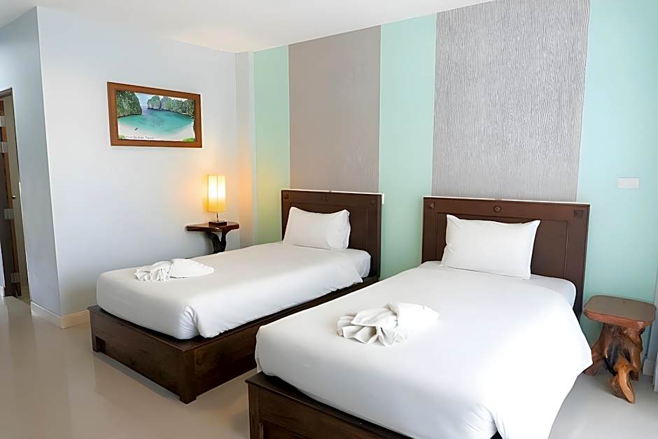 krabi lighthouse @ aonang