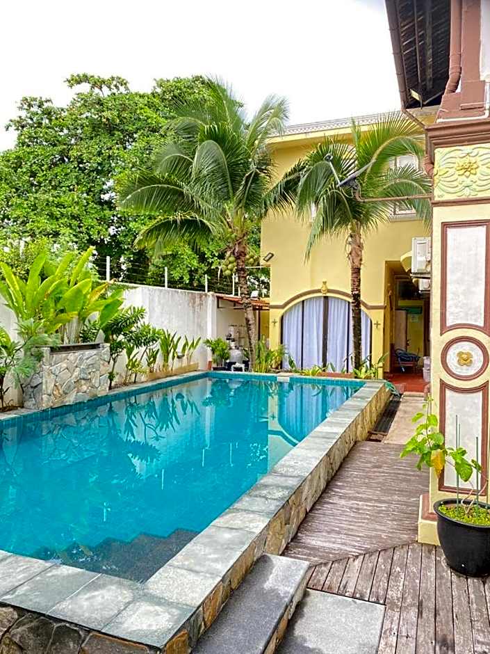 Casugria Dutch Residence 1810