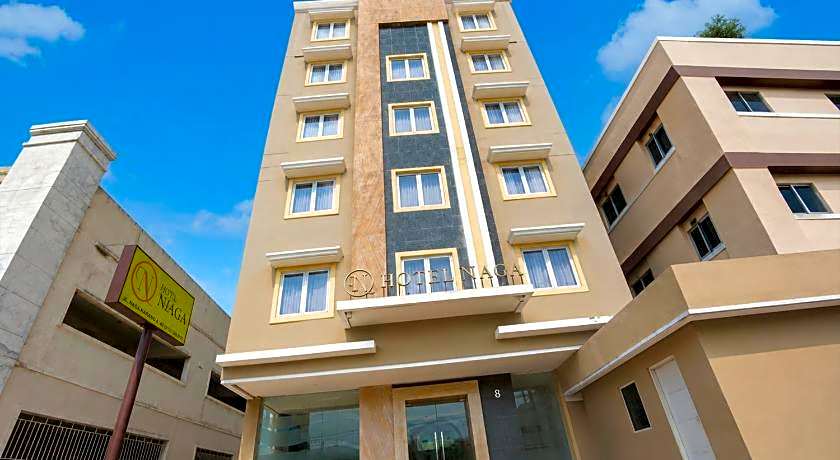 Townhouse Oak Hotel Niaga Surabaya