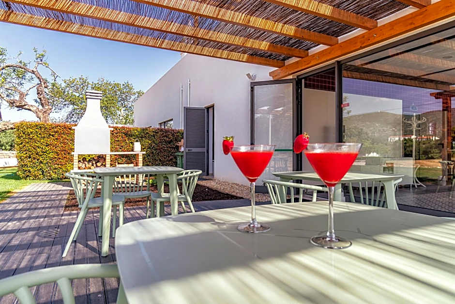 Mercedes Country House