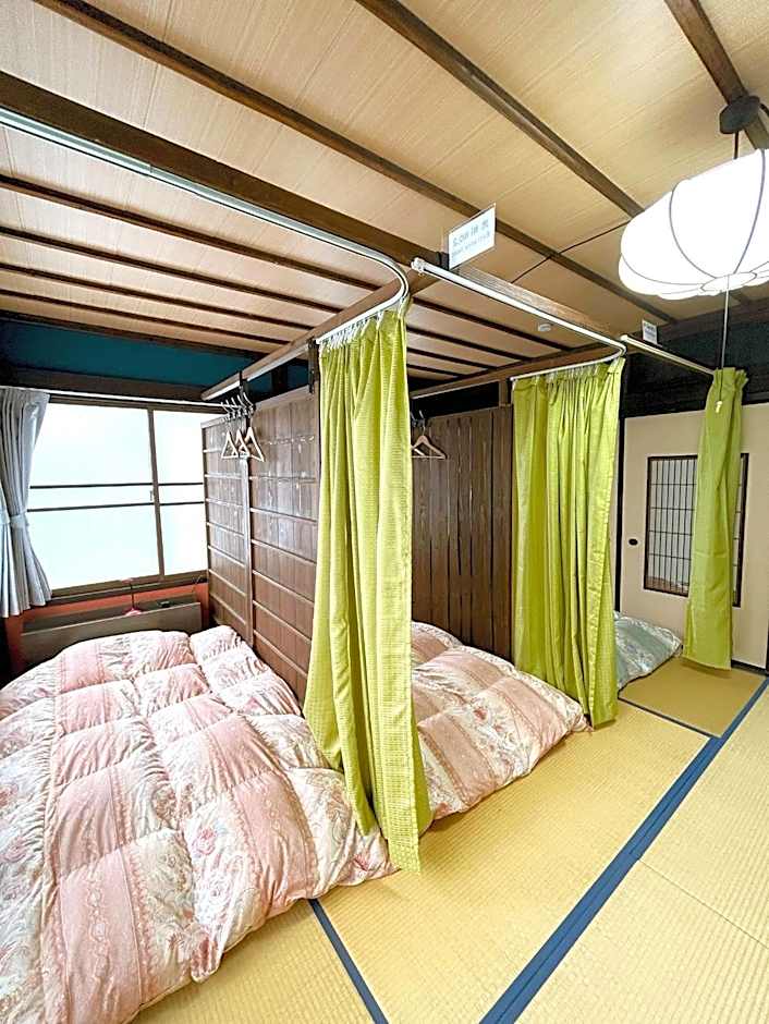 Foto 1 di 55 di Single Bed in Mixed Dormitory Room