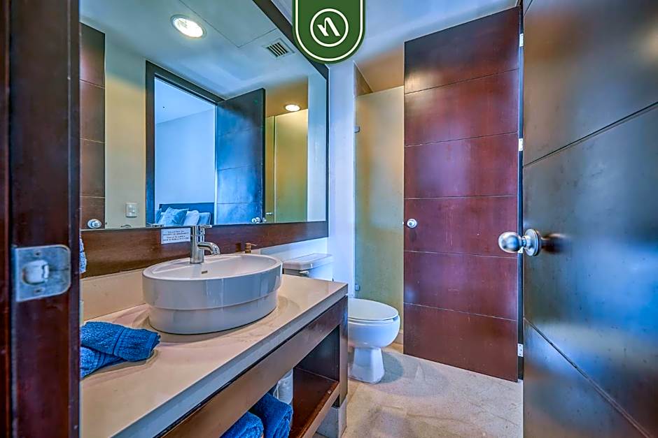 Amazing 2BR Condo with Pool and Access to VIDANTA