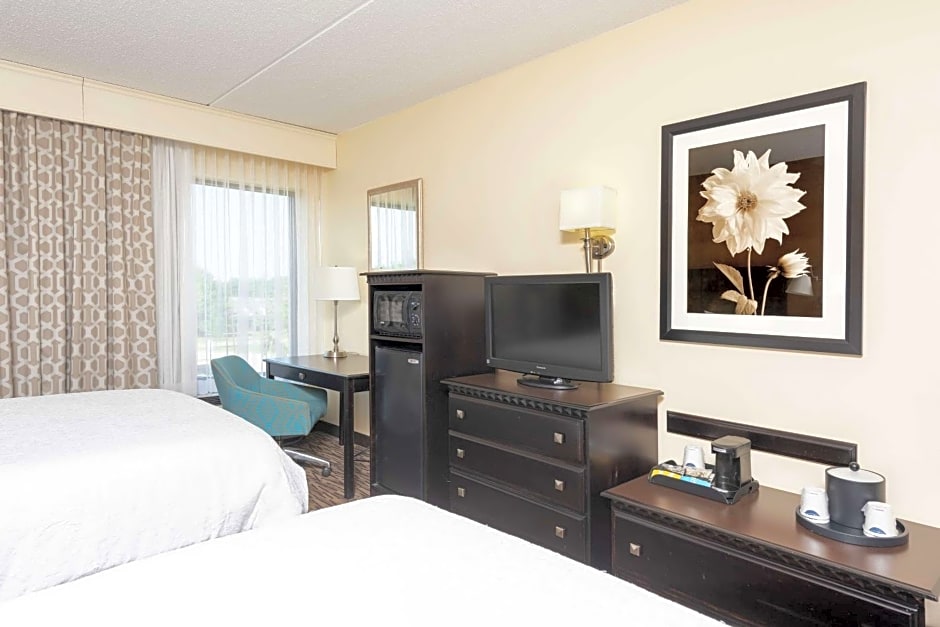 Hampton Inn By Hilton And Suites Cleveland-Airport/Middleburg Heights