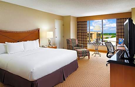 1 King Bed Mobility Accessible Ri Shwr