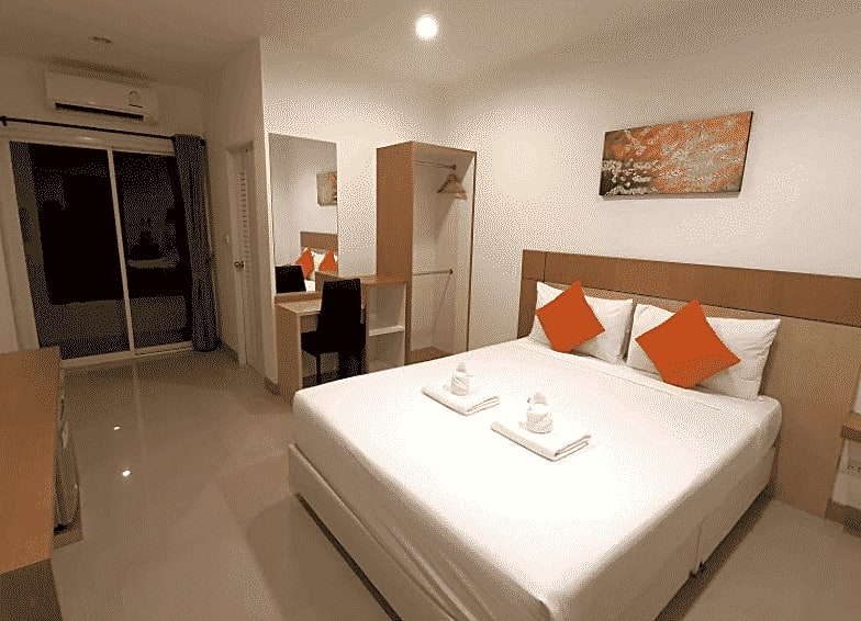 La Belle Hotel