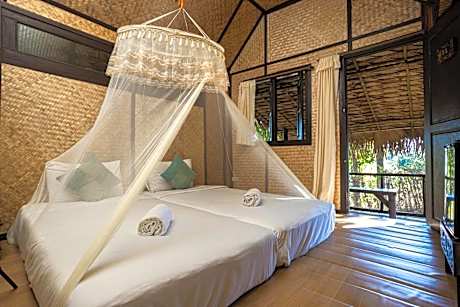 Bungalow - Forest Hut