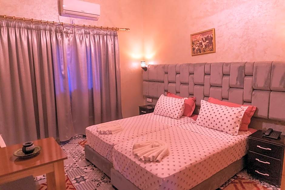 HOTEL LA VALLEE DES KASBAHS CHEZ ILYAS