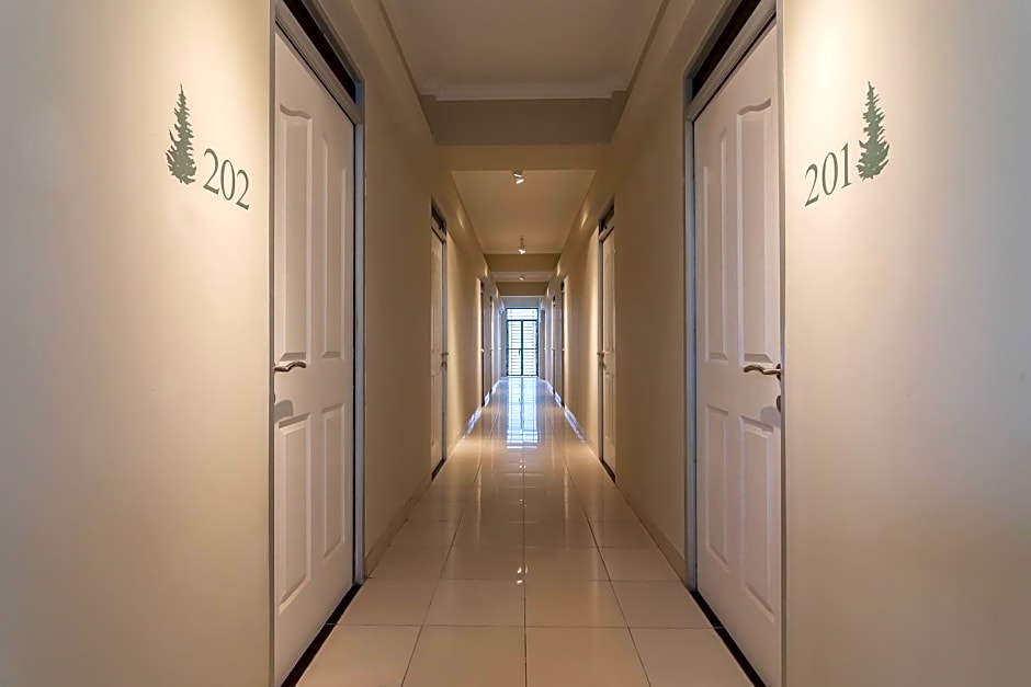 RedDoorz Plus @ Bagusrangin Street