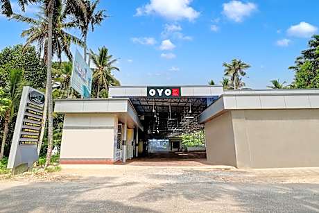 Hotel O PULARI BACKWATER & ROOMS