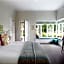 The Martinborough Hotel