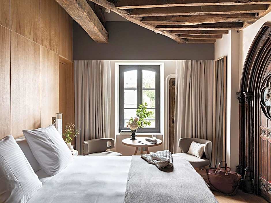 Domaine Reine Margot Paris Issy MGallery Collection