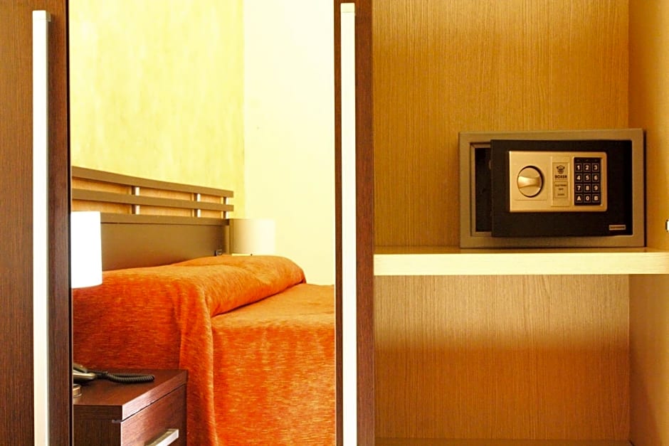 San Max Hotel