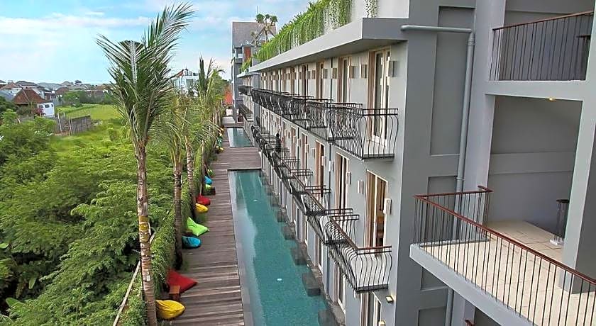 FRii Bali Echo Beach Hotel