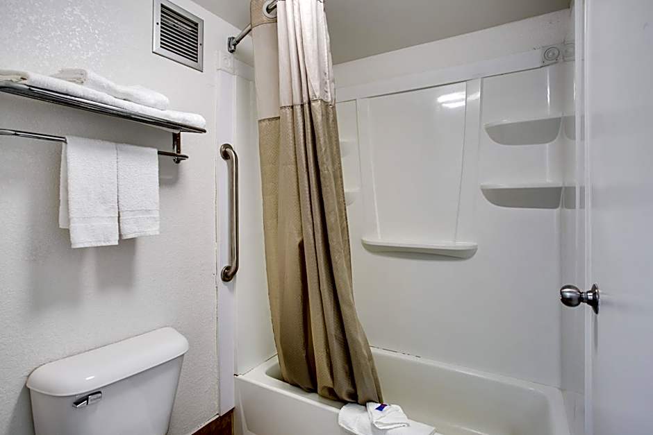 Motel 6-White House, TN