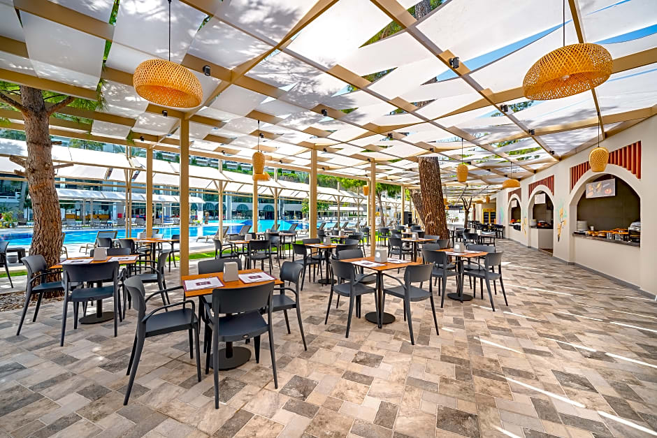 GRAVEL HOTELS SELECT