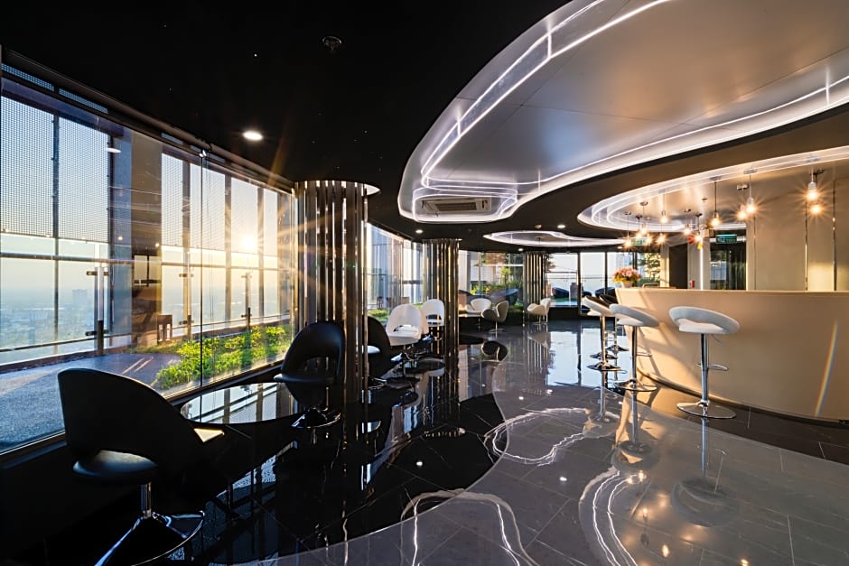 Oakwood Suites Tiwanon Bangkok