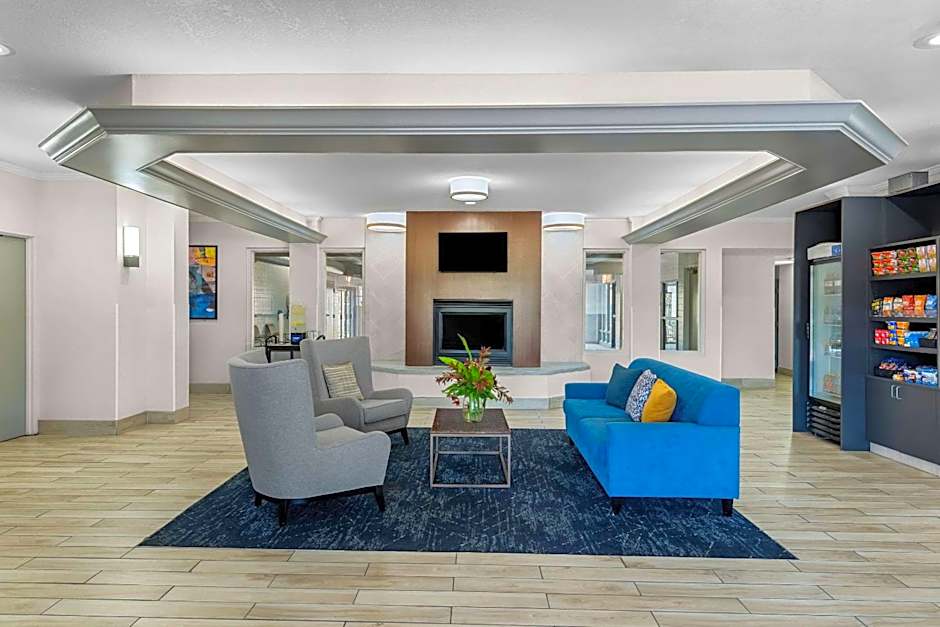 Comfort Suites Denver North - Westminster
