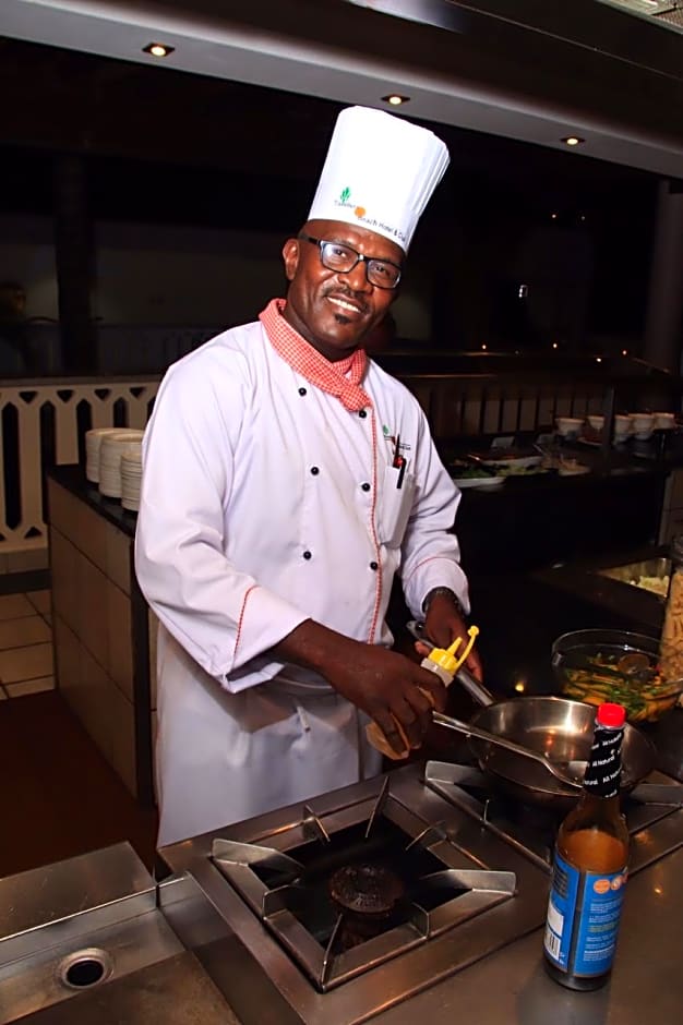 Travellers Beach Hotel & Club