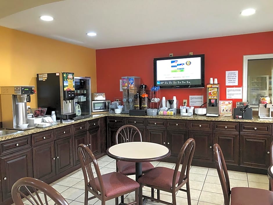 Baymont by Wyndham Richburg/Chester Area