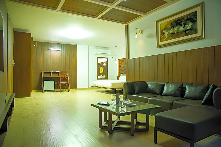Hotel Crown Inn