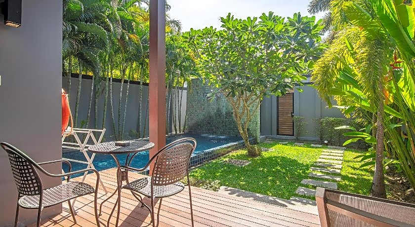 Two Villas Holiday Phuket: Onyx Style Nai Harn Beach