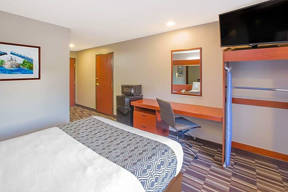 Microtel Inn & Suites by Wyndham Manistee