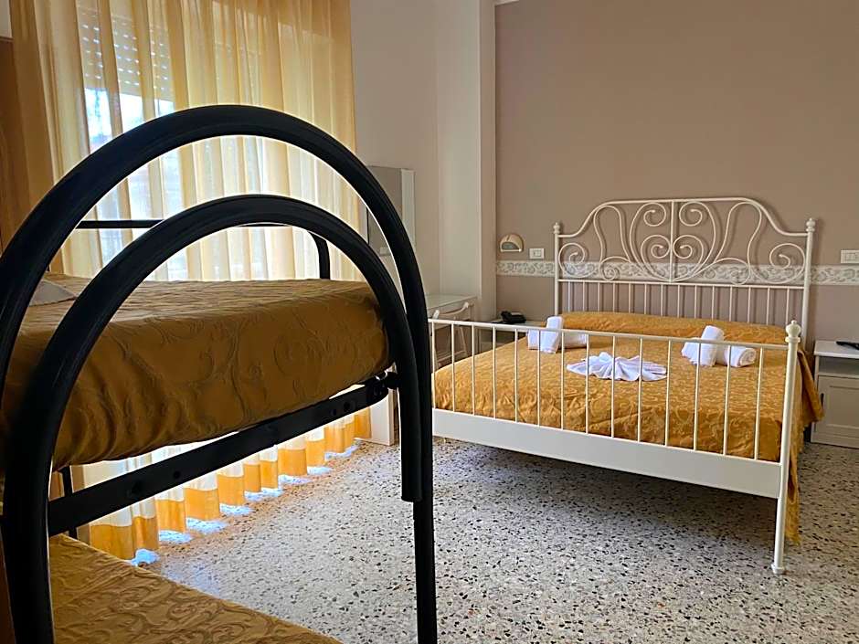 Hotel Modenese