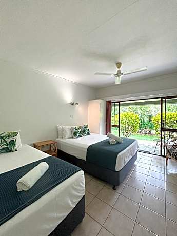 Garden View Twin Room