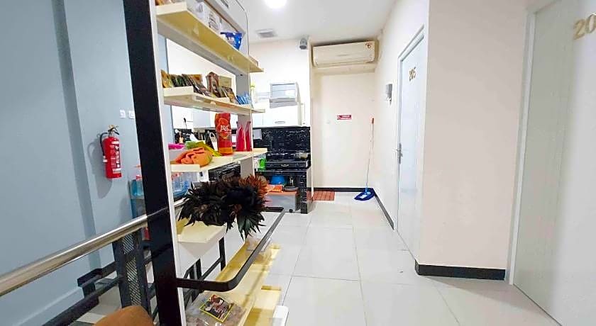 Rons City Hotel near Simpang Lima Semarang Mitra RedDoorz