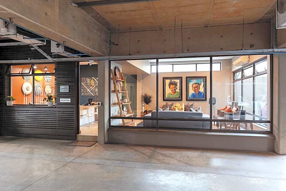 Akanani Apartments