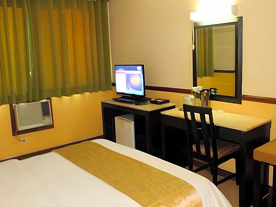 Goldenfield Kundutel