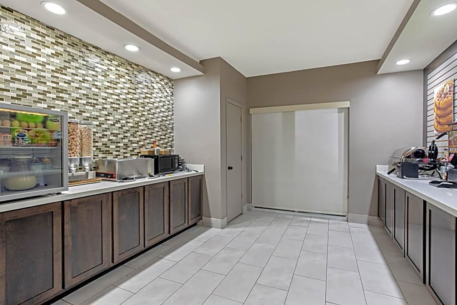 La Quinta Inn & Suites by Wyndham Hopkinsville