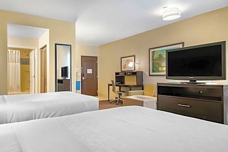 Studio Suite with Two Queen Beds