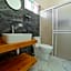 Commercial Zone Studios, Pool, BBQ and Beach 7 Blocks