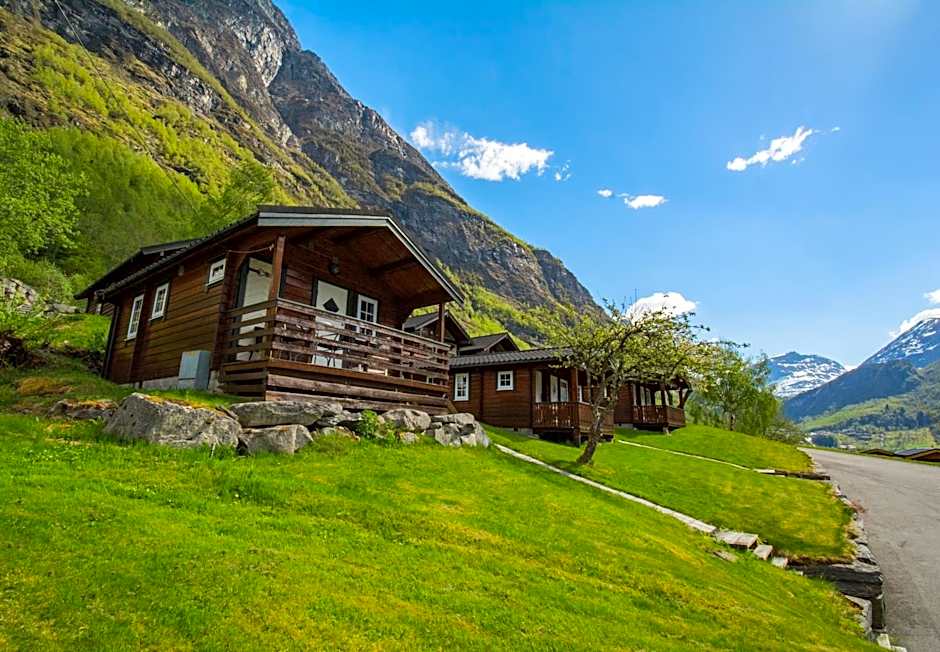 Grande Hytteutleige og Camping
