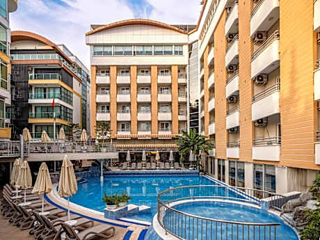 Alaiye Kleopatra Hotel