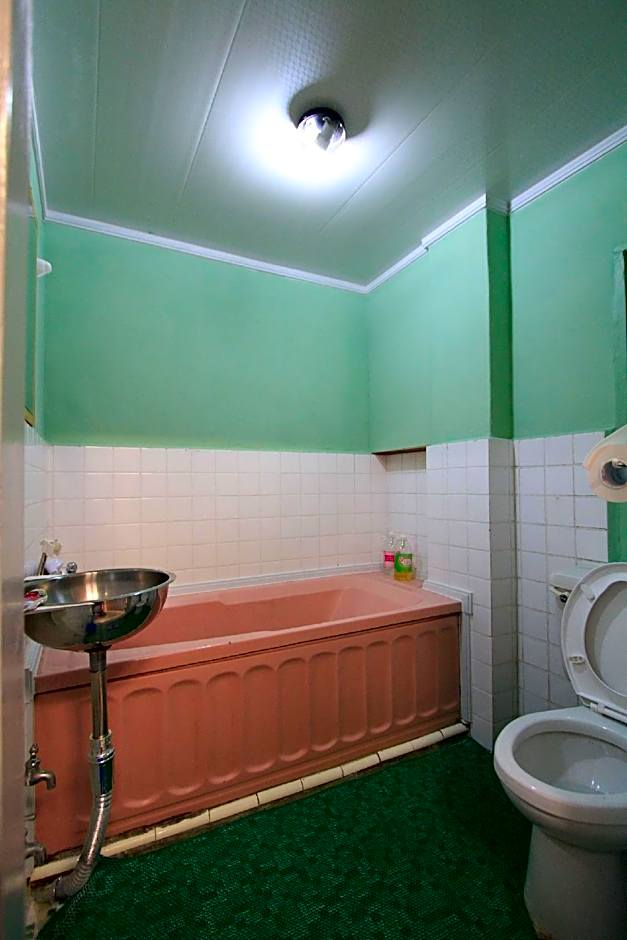 Yusun Guest House