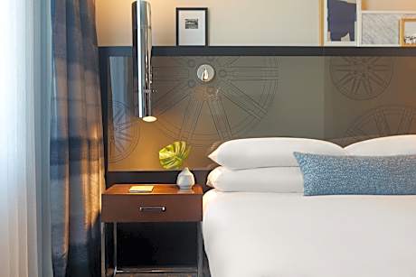 Premium King Room