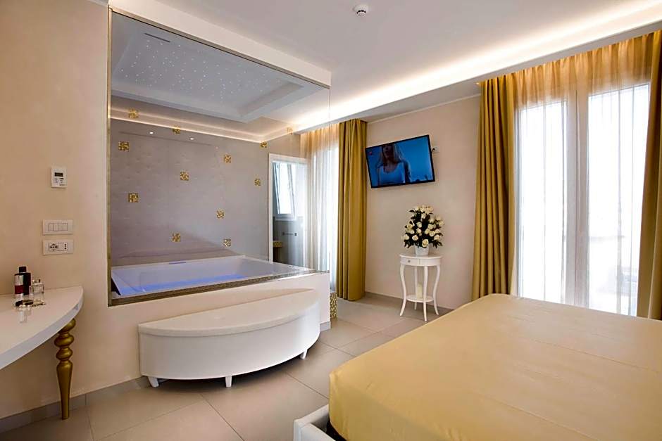 White Suite & Apartments