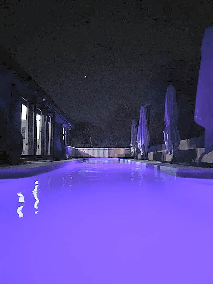 Simba Safaris African Pride Exotic Lodge