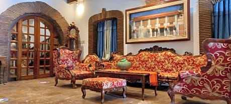 RF ANICETO MANSION