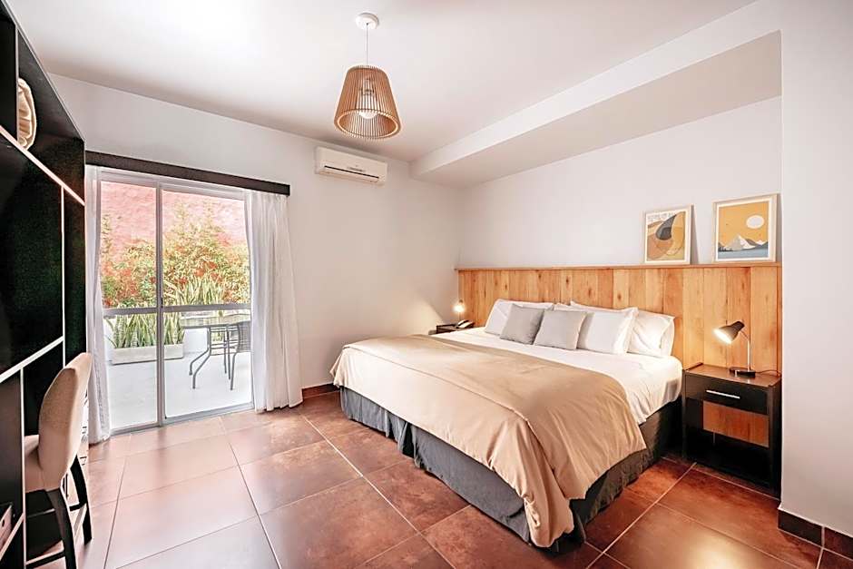 5411 Soho Hotel