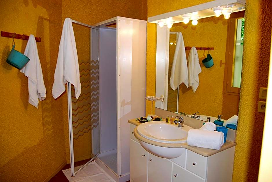Lagrange Grand Bleu Vacances - Residence Les Ségalières