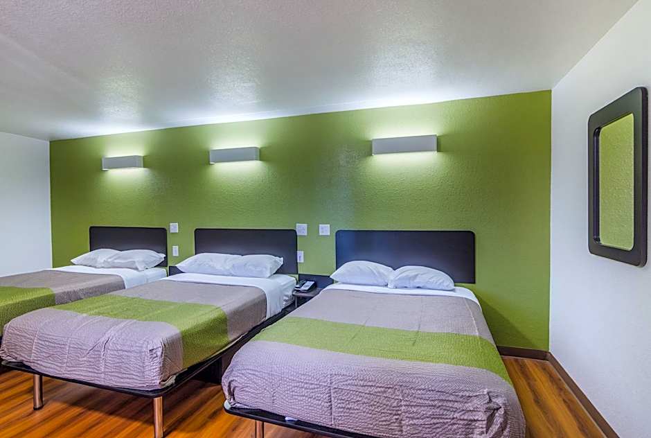 Motel 6-Childress, TX