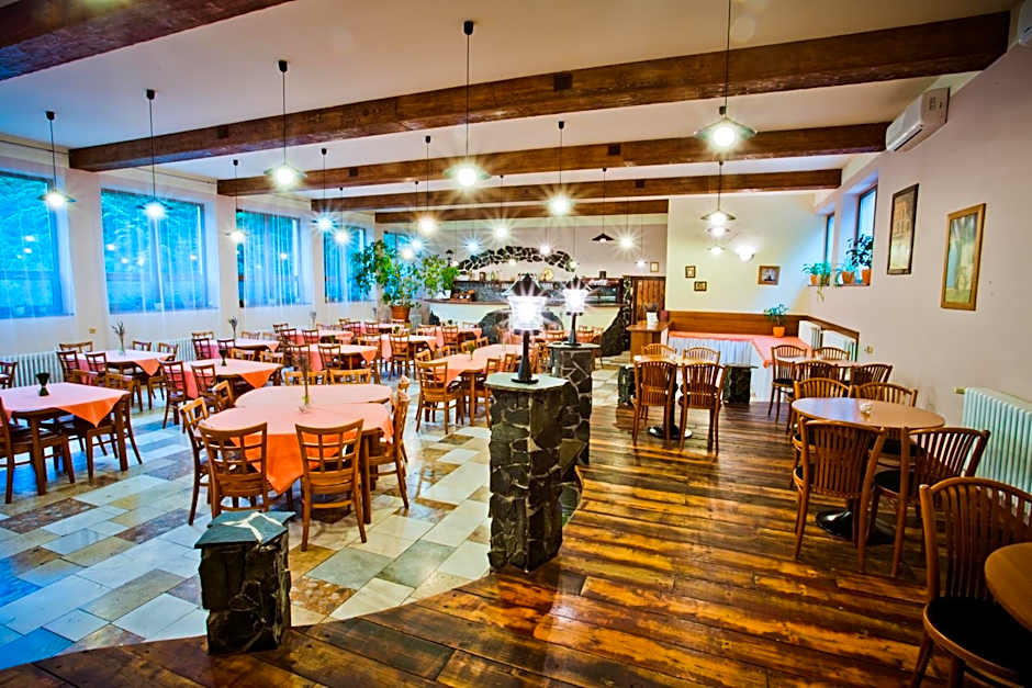 Horský Hotel Podjavorník